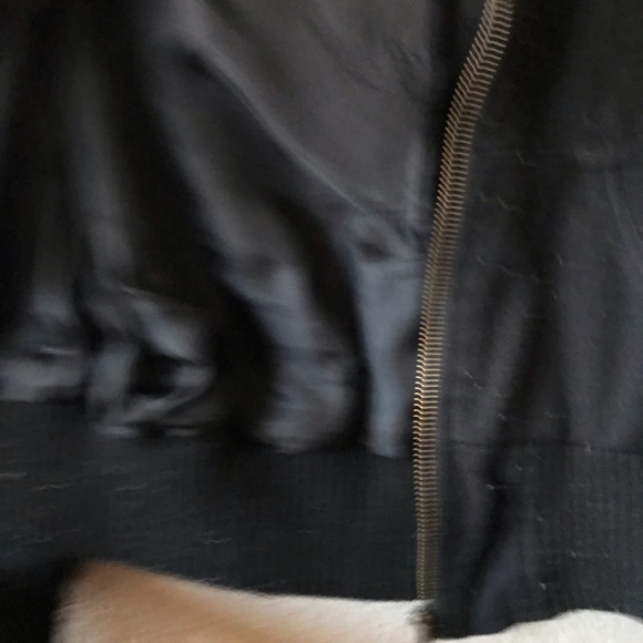 Black bomber jacket. - Picture 3 of 7